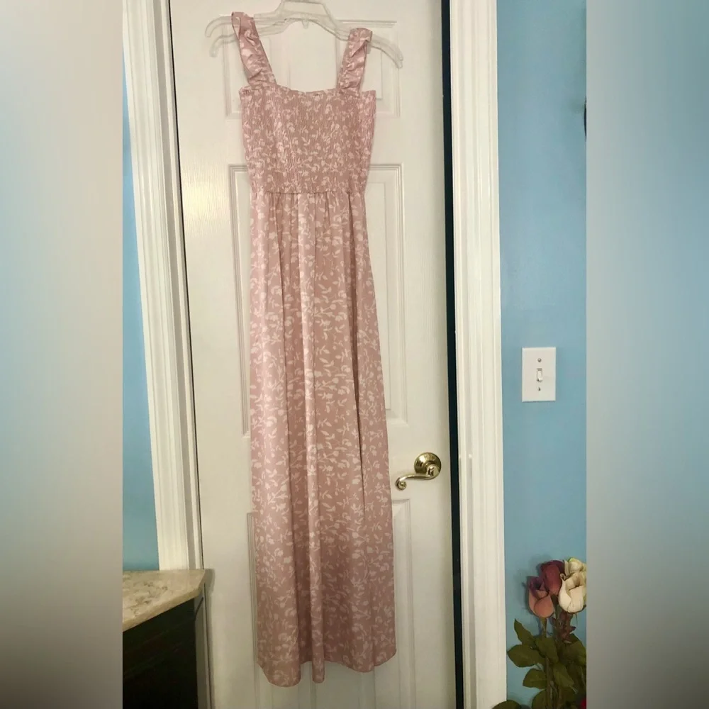 Boutique Style Maxi Dress (NWT) - Picture 2 of 2